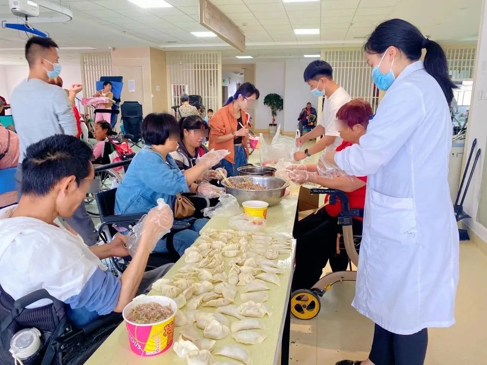 【保山安利醫(yī)院】“濃濃餃子香，深深關(guān)愛情”保山市殘聯(lián)肢體殘疾患者社會融入活動
